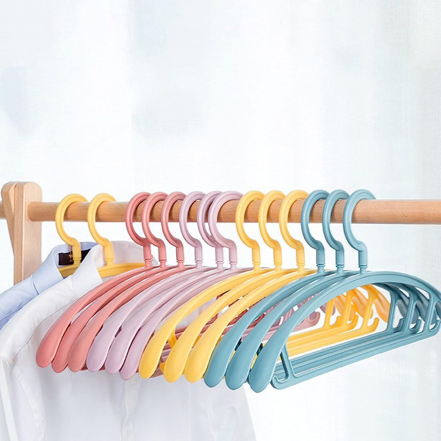 0231 Plastic Hangers, Clothes Hangers - Lightweight Space Saving Hangers - Standard Hangers for Clothes - Durable, Slim & Sleek Hangers (10pc) DeoDap 0231 Plastic Hangers, Clothes Hangers - Lightweight Space Saving Hangers - Standard Hangers for Clothes - Durable, Slim & Sleek Hangers (10pc) DeoDap